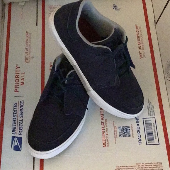 JORDAN SHOES - Picture 9 of 9